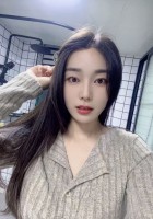 大家好，我是妮可，请大家多多照顾~！
