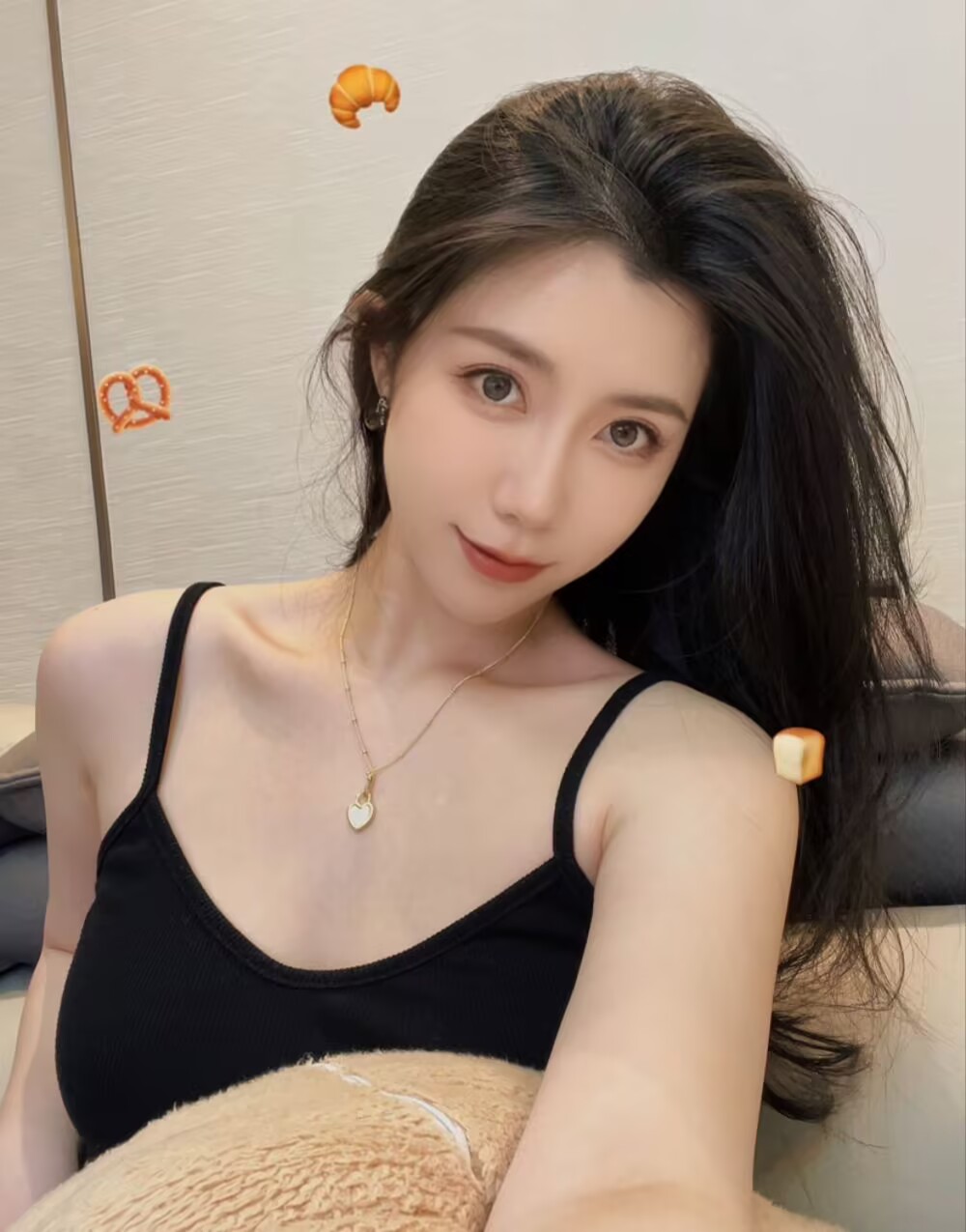 9A586FAFEC272E8194F6198615A4FBE7.jpg