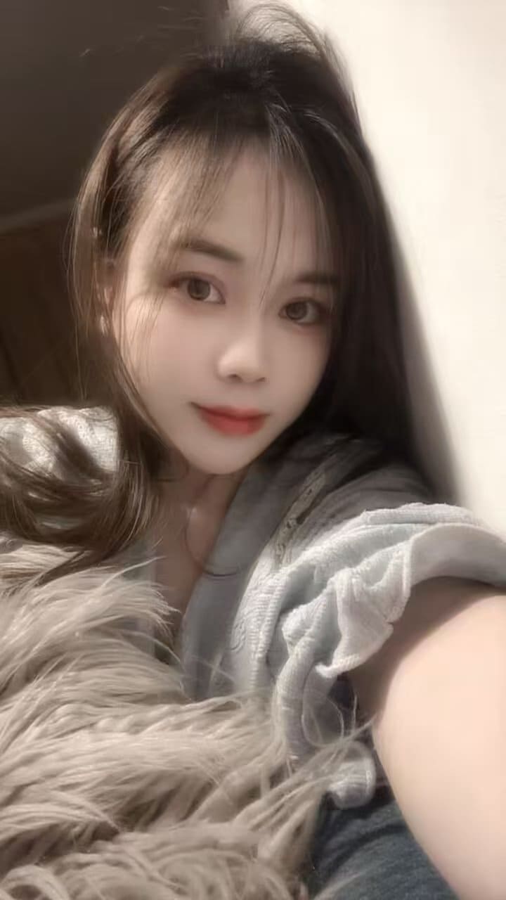 依依.jpeg