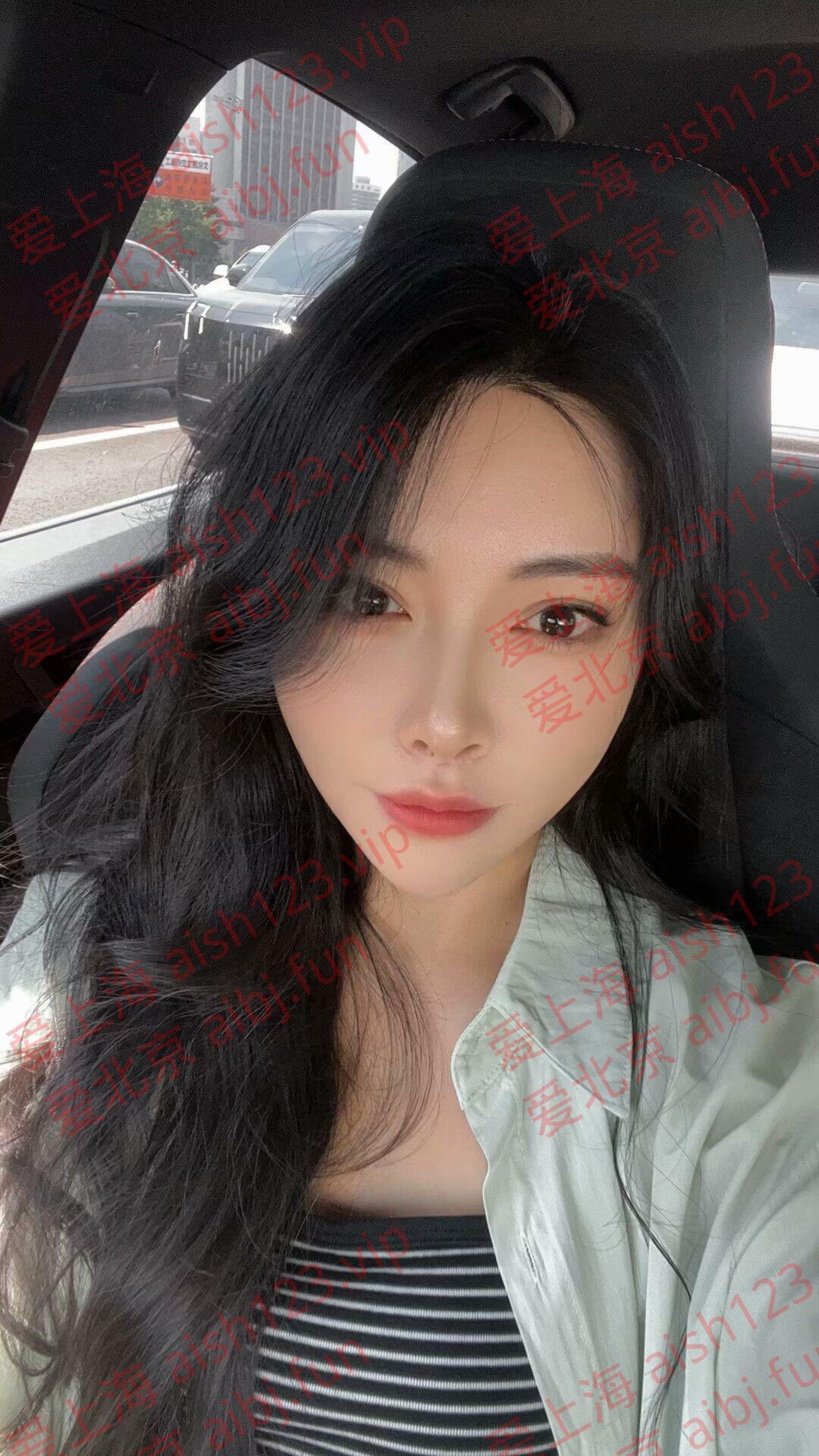 {W0H7Y_I)ZN]LJ~(T[C63W4.jpg