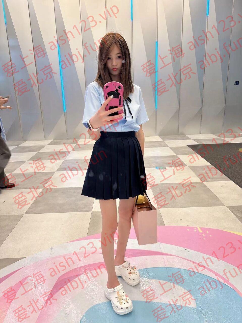 {SZ$]9%QZDX9A`2EVDUY`Y3.jpg