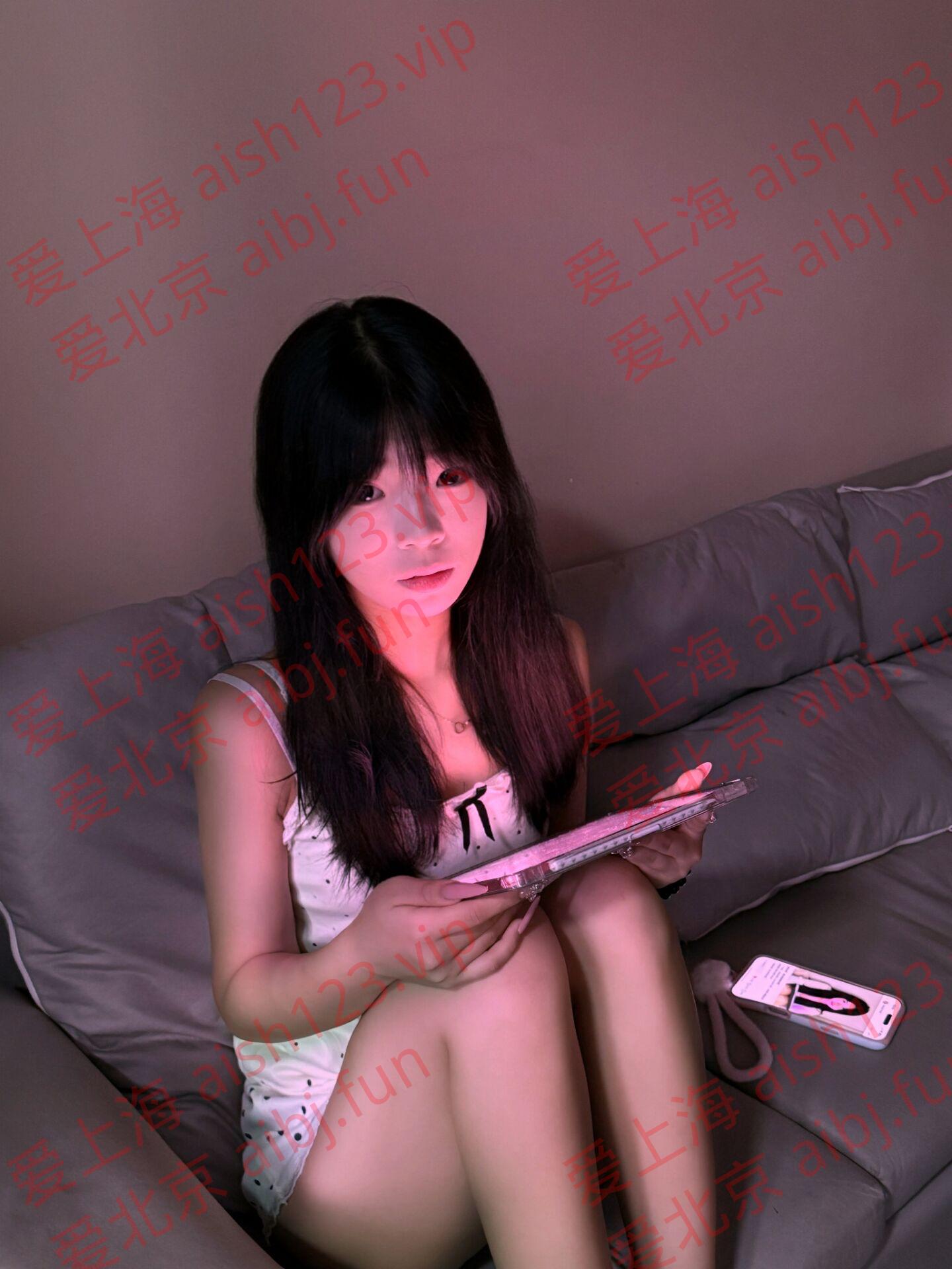 DY}KCM(VBI%FS8D~VO3RD.jpg