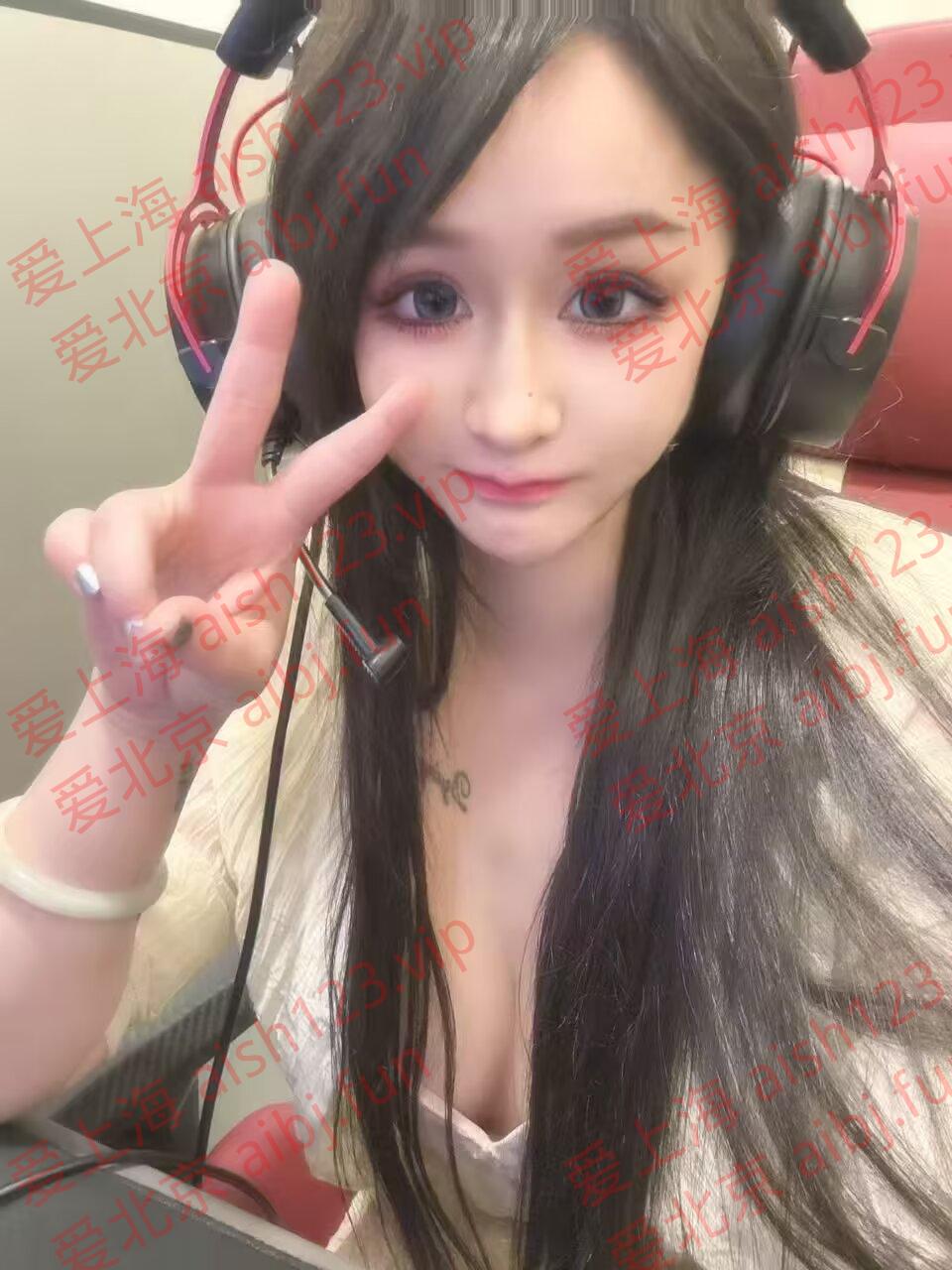 default.jpeg default.jpeg