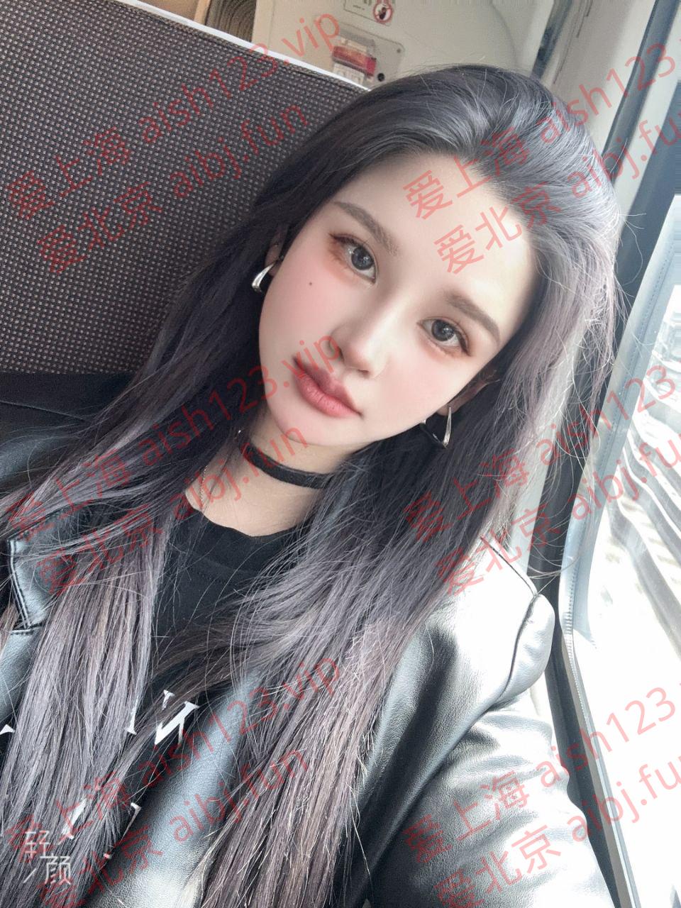 133448blrqoalzzo4ledgw (1).jpg