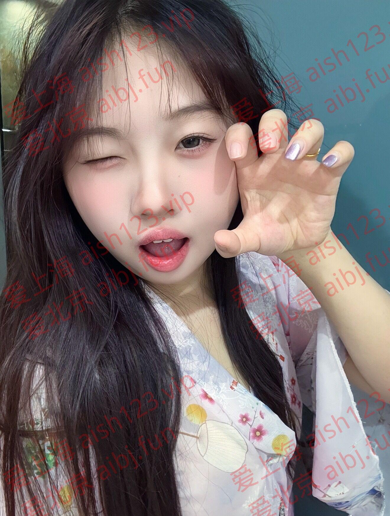 )FHKVTJBC~LGUTI8L8X3B}G.jpg